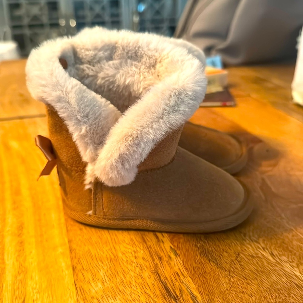 BearPaw Toddler Walker Boots with Cream Fur Lining - Brown Suede